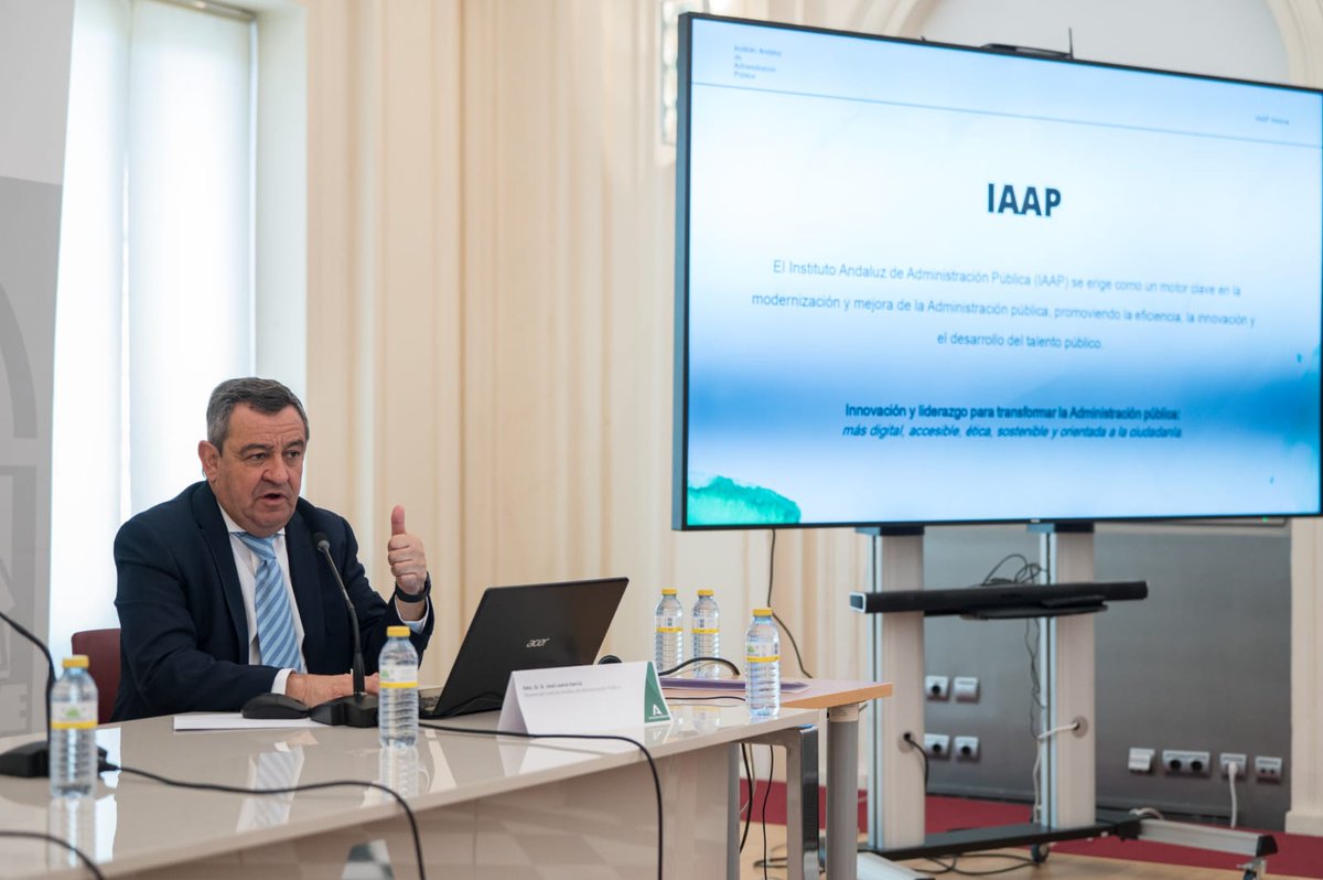 💼 La Junta inicia 3 proyectos para evaluar y mejorar la atención al ciudadano. El #IAAP analizará procesos, canales y experiencia de usuarios para diseñar modelos más eficaces, digitales y centrados en las personas. 🌐

Más info: lajunta.es/5xbxe

#AdministraciónAndaluza