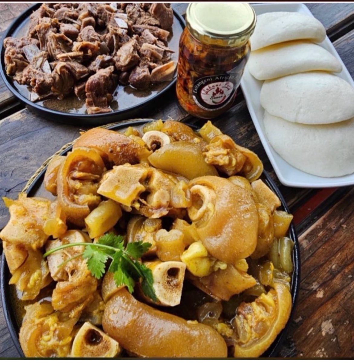 events_zoe's tweet image. We open until 19:30 Goat Meat ,Pork Trotters,Cow heels,Hardbody Chicken,Ox Tripe,Yellow Pap ,Brown Pap ,we on ubereats,MrD and @spazaeats …071 929 3040 . God bless 🙏🏾