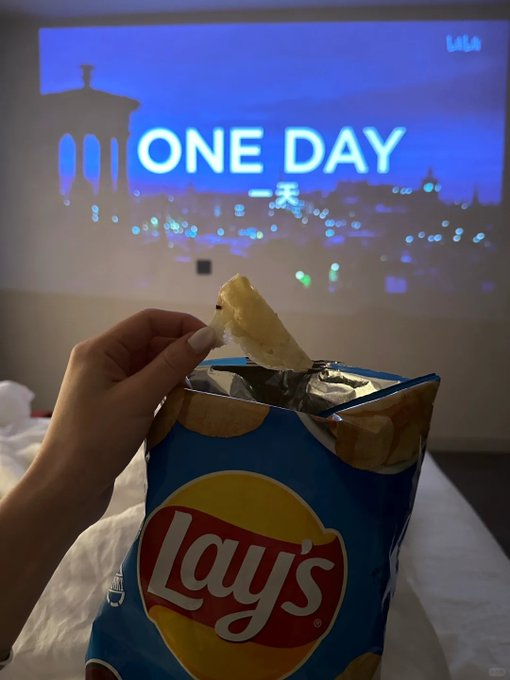 Rickcskson's tweet image. 薄暗い照明、ゆったりしたソファ、そして素晴らしい映画です。最高です!