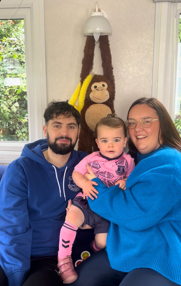 JamieLeeSmith10's tweet photo. Happy 30th Birthday to our favourite Evertonian 💙🤍 

@FPLChristy @Everton #everton #EvertonFC #liverpoolvseverton https://t.co/Jn98ZuvotT