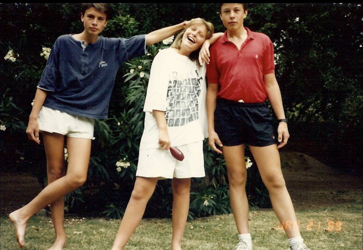 mayemusk's tweet image. Happy birthday @kimbal 🎂🎉 Thank you for giving me 53 years of joy. Love you 🥰🥰