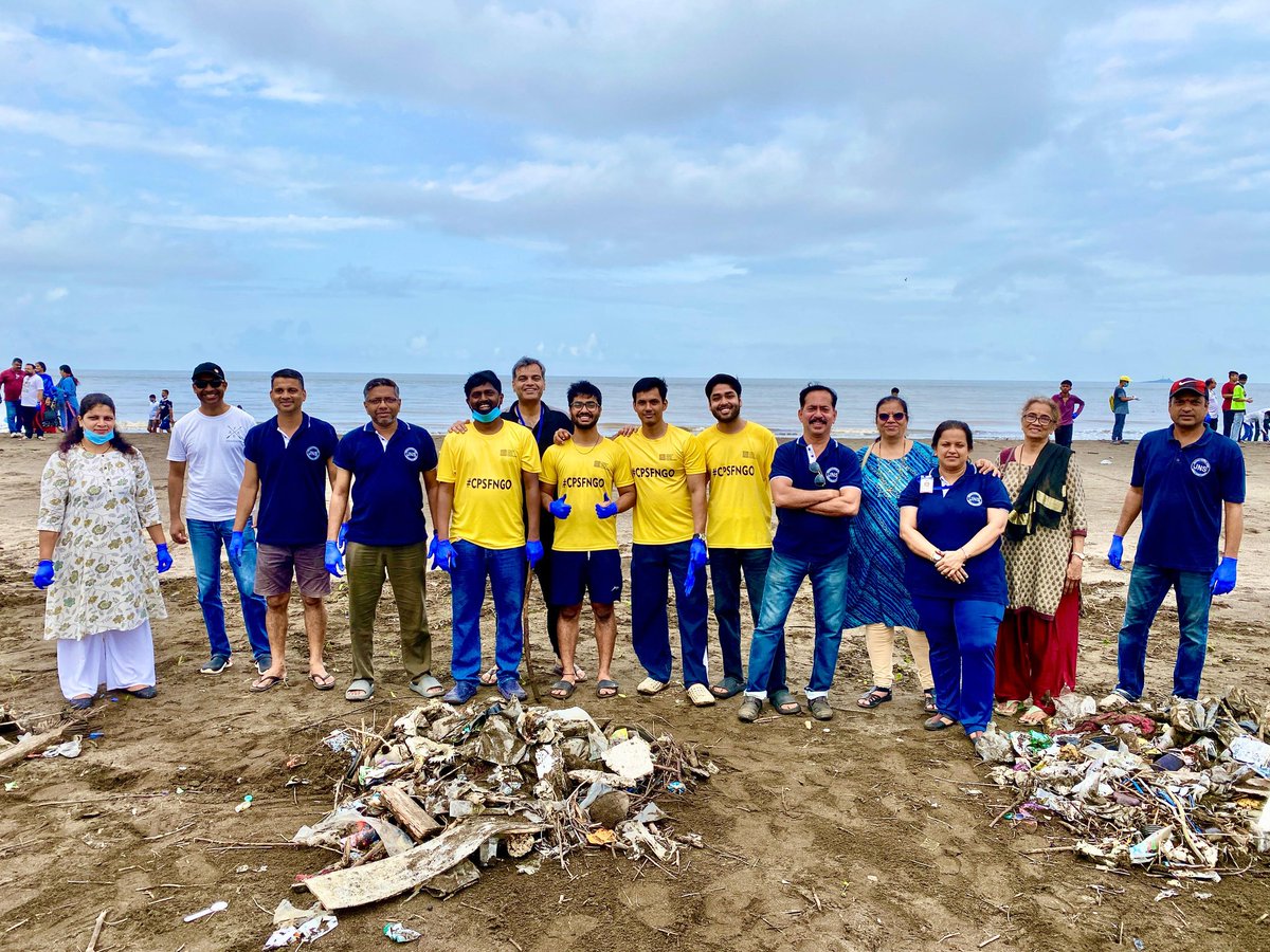 CPSF16's tweet photo. Sevaparv 2025, Beach cleaning drive at Suruchi beach Vasai. #SevaParv2025 #BeachCleanUp #cpsfngo #nisargbycpsfngo #SDG  #goalkeeper @vvcmc_official @collectorpal https://t.co/DUnvcopf6b
