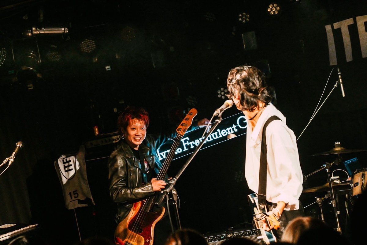 IvytFG's tweet photo. Ivy to Fraudulent Game
15th Anniversary
- 𝘽𝘼𝙏𝙏𝙇𝙀𝙎 𝙩𝙤𝙪𝙧 𝟮𝟬𝟮𝟱 -

9/20(sat.)📍前橋DYVER

久しぶりのワンマンは地元群馬にて💥
ありがとうございました🌙

明日は長野でEnfantsとツーマン🥊
9/21(sun.)📍松本ALECX
🎫https://t.co/hnDIZh12WX
先行物販は16:30~17:00にて!

#itfg_15th https://t.co/ACr7RGbqGk