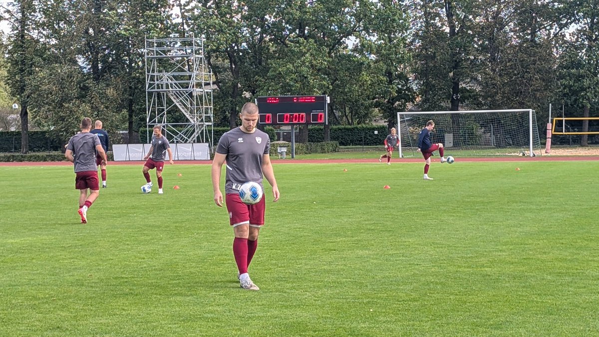 JfcViola's tweet photo. Spēle JFC Viola vs Dienvidkurzemes SS jau plkst. 15:00! Fanu šalli un kafiju aicinām iegādāties Kafītī (kafijas autobusā) https://t.co/0hQUhWAidV