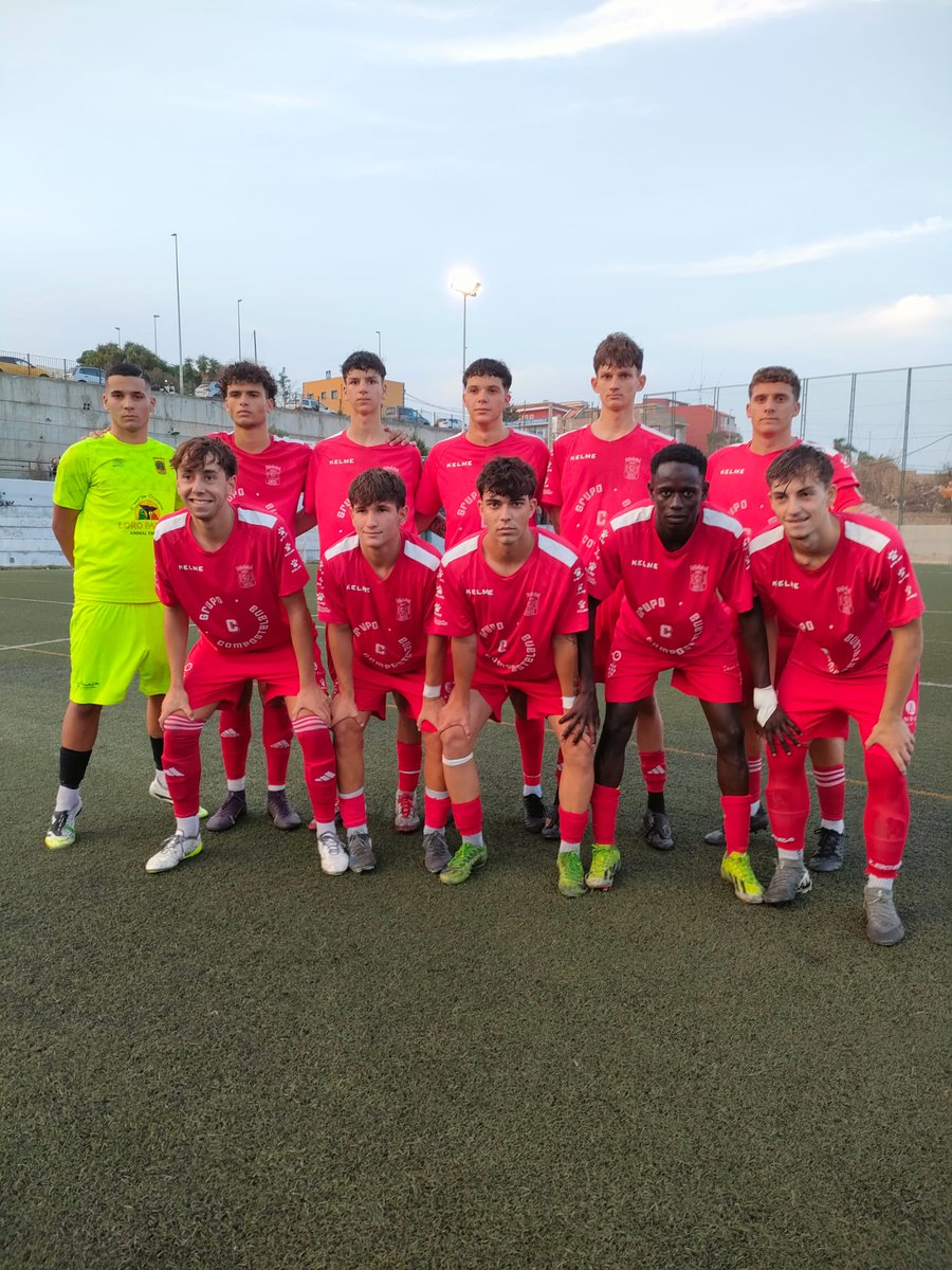 #Juvenil: Ayer el Juvenil A jugó, a domicilio, ante el CD Sobradillo B. 

Nuestros chicos empataron a dos goles y suman un punto más en la tabla clasificatoria. 

Hay que seguir trabajando 💪💪💪

#CDPuertoCruz #VamosPuerto #Fútbol #ConEstaSeñalVencerás #FortínPeñón