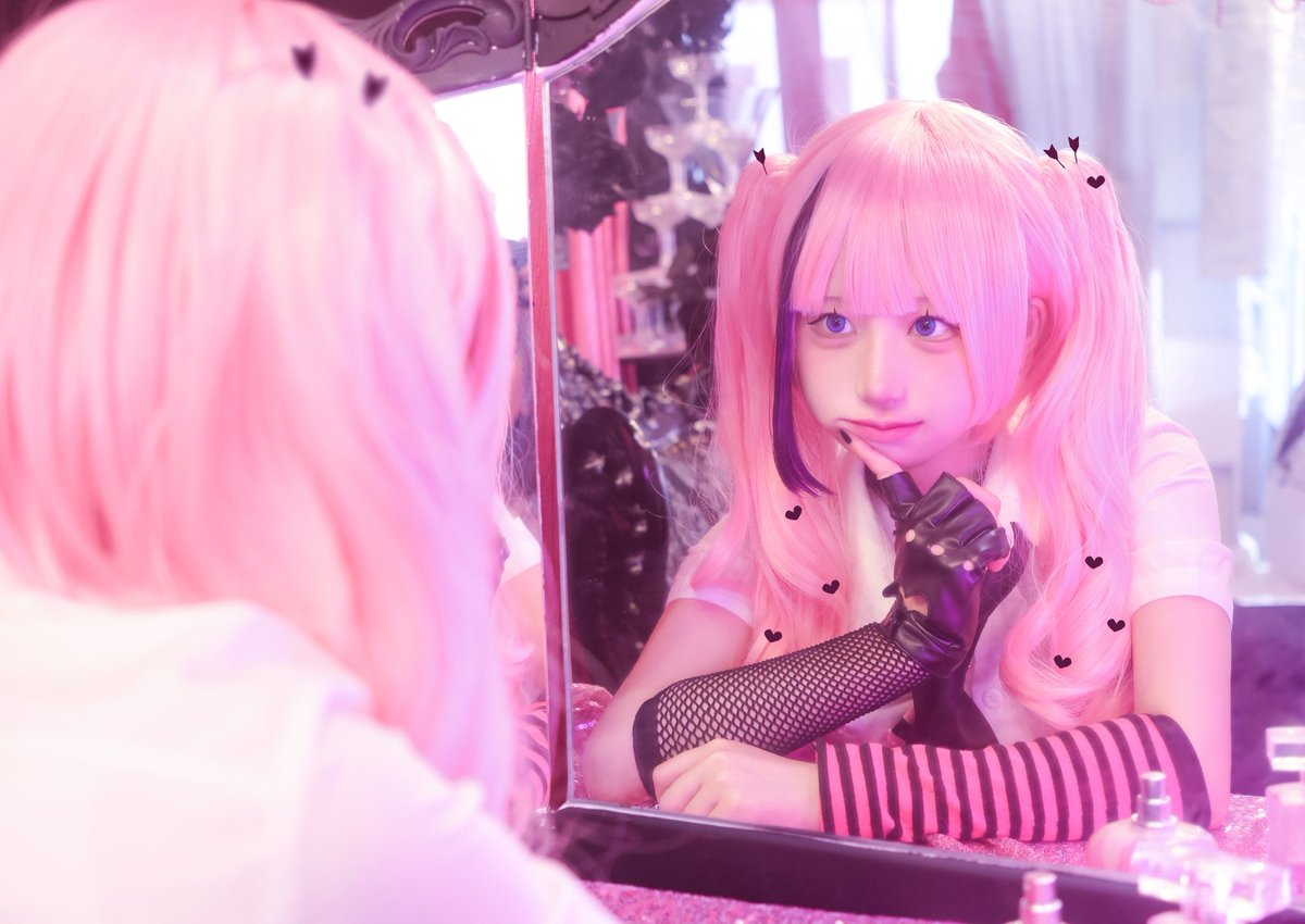 ♡Cosplay♡  踊るリスポーン

 「恋の魔法は化学や医学じゃないの」

#大麻高校美術部 #コスプレ