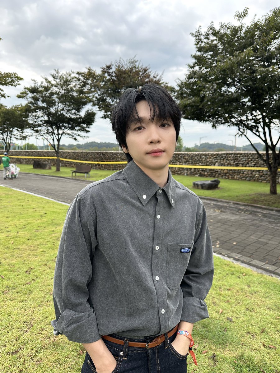jeongsewoon_twt's tweet photo. 이름에 늘 행운을 품고 있어서 그런 건지, 구름 사이로 햇살이 쏟아지던 잊지 못할 오늘의 순간 🫶

포슬포슬 내리던 비에도 기다려 주시고, 어느 때보다 즐겁게 놀아주셔서 진심으로 감사합니다!

@ 2025 충주파크뮤직페스티벌 with 국악

- ꕤ -

SETLIST

◾️Always
▫️10분
◾️lake
▫️Eternally
◾️나란히
▫️Colors
◾️Don’t know
▫️숨은 그림 찾기
◾️JUST U
▫️Garden

#정세운 #JEONGSEWOON