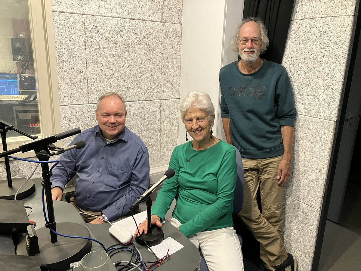 Vanmorgen als raadslid te gast bij Machiavelli in gesprek met Peter v d Zwan  burgerraadslid Gouda Vitaal en van Gouwestad Arjan Doelman en Chris Vogel. We hadden het over de troonrede, het AZC, het Groene Hart Ziekenhuis etc.