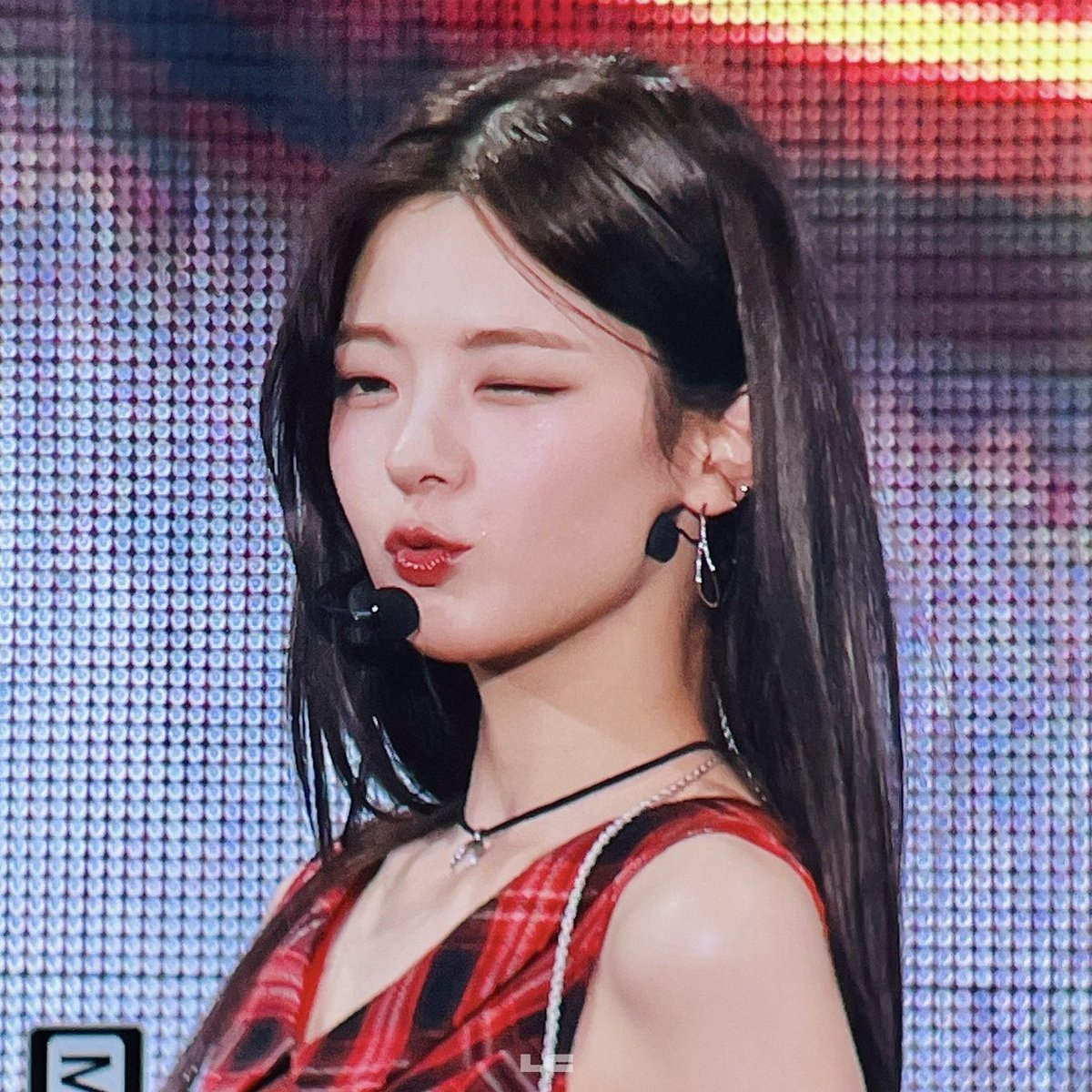 Lia renewed her contracts with JYP Entertainment 💕