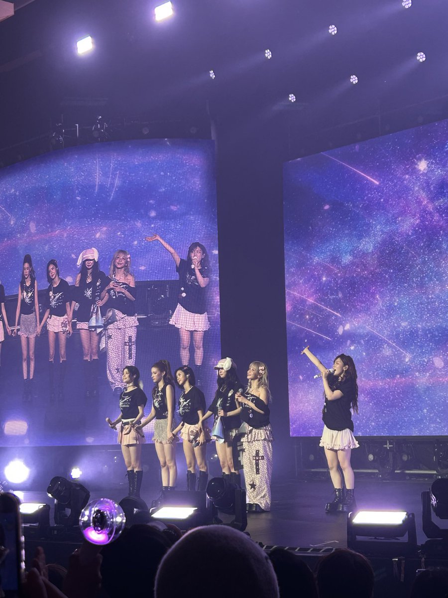warmbitcs's tweet photo. kep1er who work tirelessly, who continue to fight, to grow, and to share their light with us no matter how heavy the road becomes. thank you. thank you. thank you. for keeping your promise, for still choosing to walk with kep1ians. thank you always. https://t.co/vaRJuTTE3W