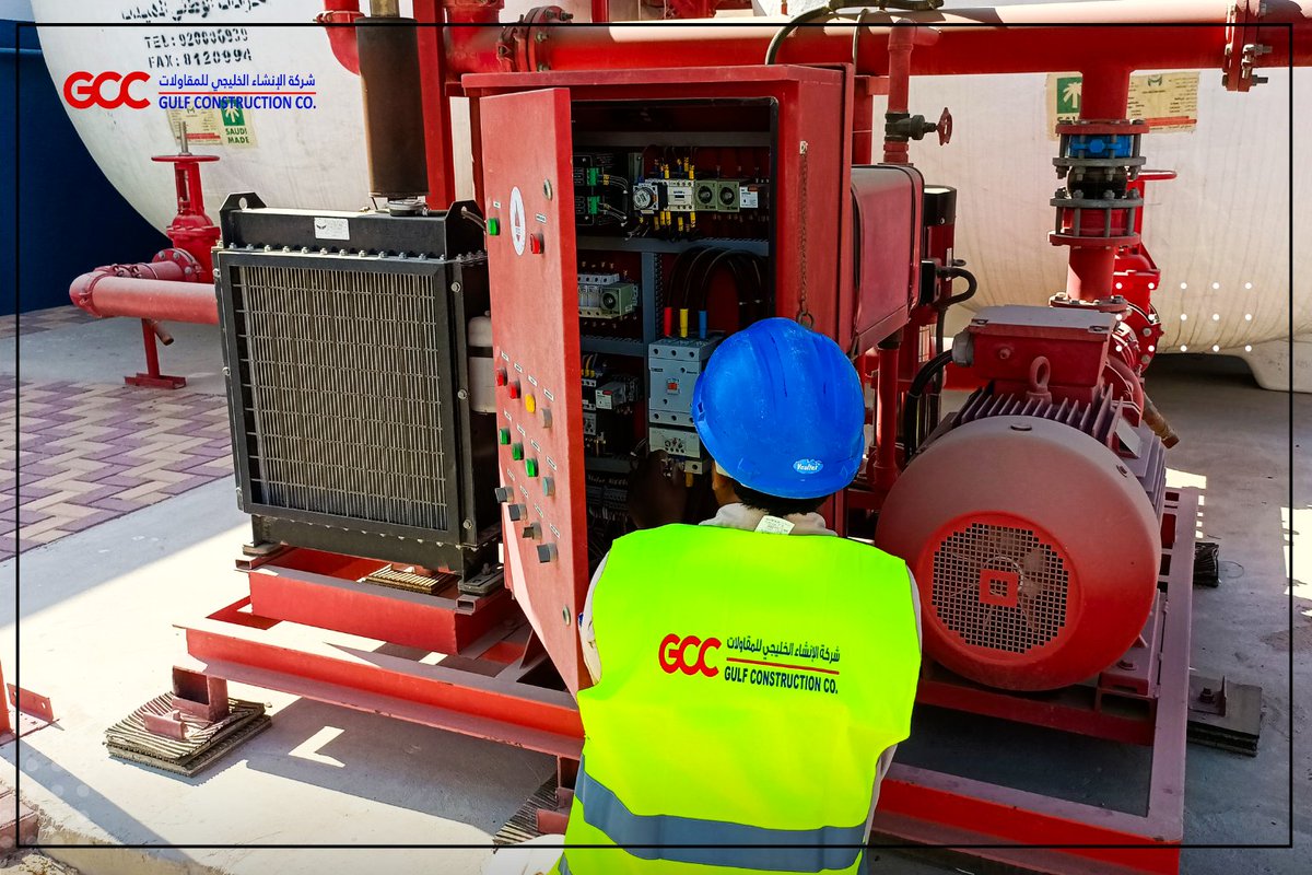 GulfConCompany's tweet image. Dedicated to building infrastructure that is both reliable and safe. We&apos;re proud to showcase our work on this complete firefighting pump set and water tank system installation in Al Jubail.
We don&apos;t just build, we build for protection. 
#GCC #FirefightingSystem #Infrastructure