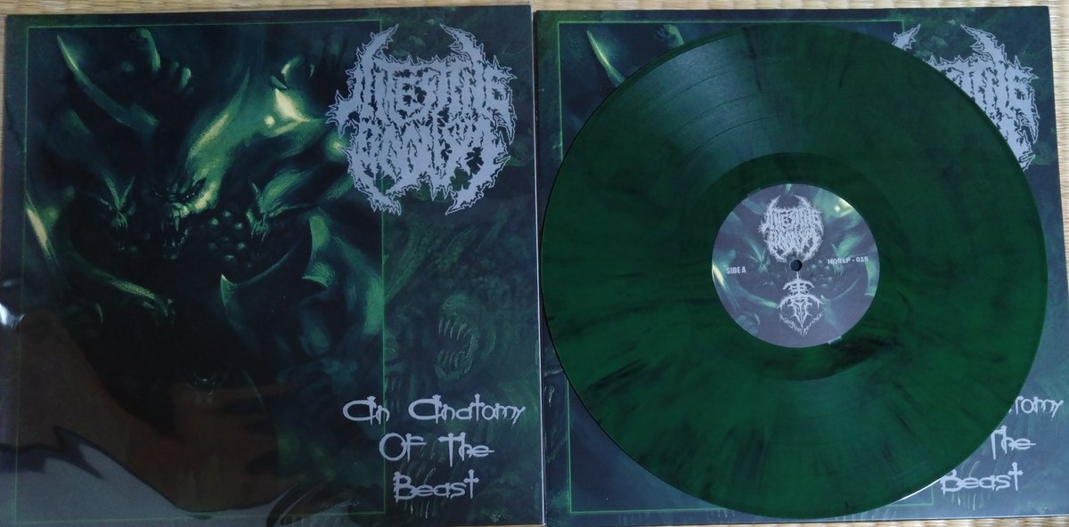 danmark_mtrn's tweet photo. #IntestineBaalism の1stアルバムアナログ再発盤、聴いてみました。
まぁ持ってるデスメタルアルバムで恐らく一番聴いてるのがコレなので完璧にアタマに入ってるんですけど、何度聴いても感動しますね。問答無用の超絶名盤でしょう。 https://t.co/fCa231Gtjc