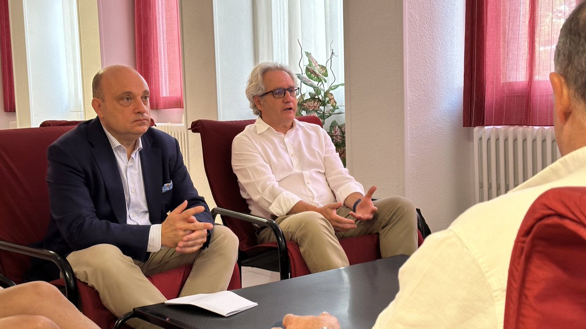 Desde Zaragoza, y tras el Consejo General, reafirmamos nuestro compromiso frente al ruido, la corrupción y la inoperancia del bipartidismo.

Trabajamos por una política útil y al servicio de los ciudadanos, defendiendo el espacio de la moderación y la libertad que España necesita