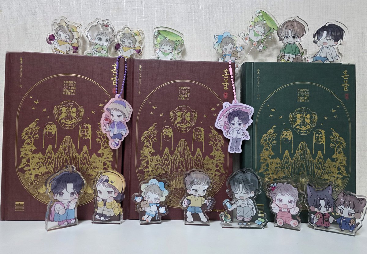 늦덕이라 너무 갖고 싶었던 혼불 아크릴 굿즈들(//∇//)언덕님 공구 소식에 혼불은 싹다 구입!!ㅋ 덕분에 드디어 영접했습니당🥹 태겸이랑 울 메산이 세상 귀엽고 사랑스럽당 💖
태겸이랑 메산이 소중하게 잘 모실게요🫶
<a href="/0909ebot/">언덕배기 공구(쉬어가기)</a>