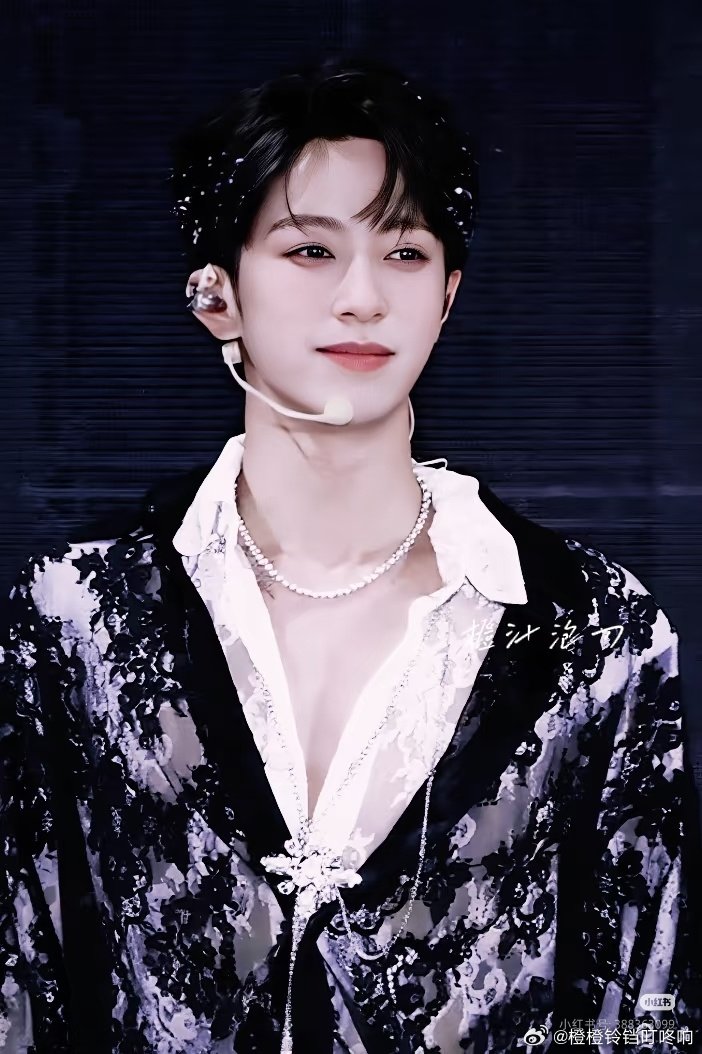 pao09140's tweet image. His smile and that sparkle in his eyes. 😭

#TMA2025withDESIRE4 
#SeekyLi #李沛恩