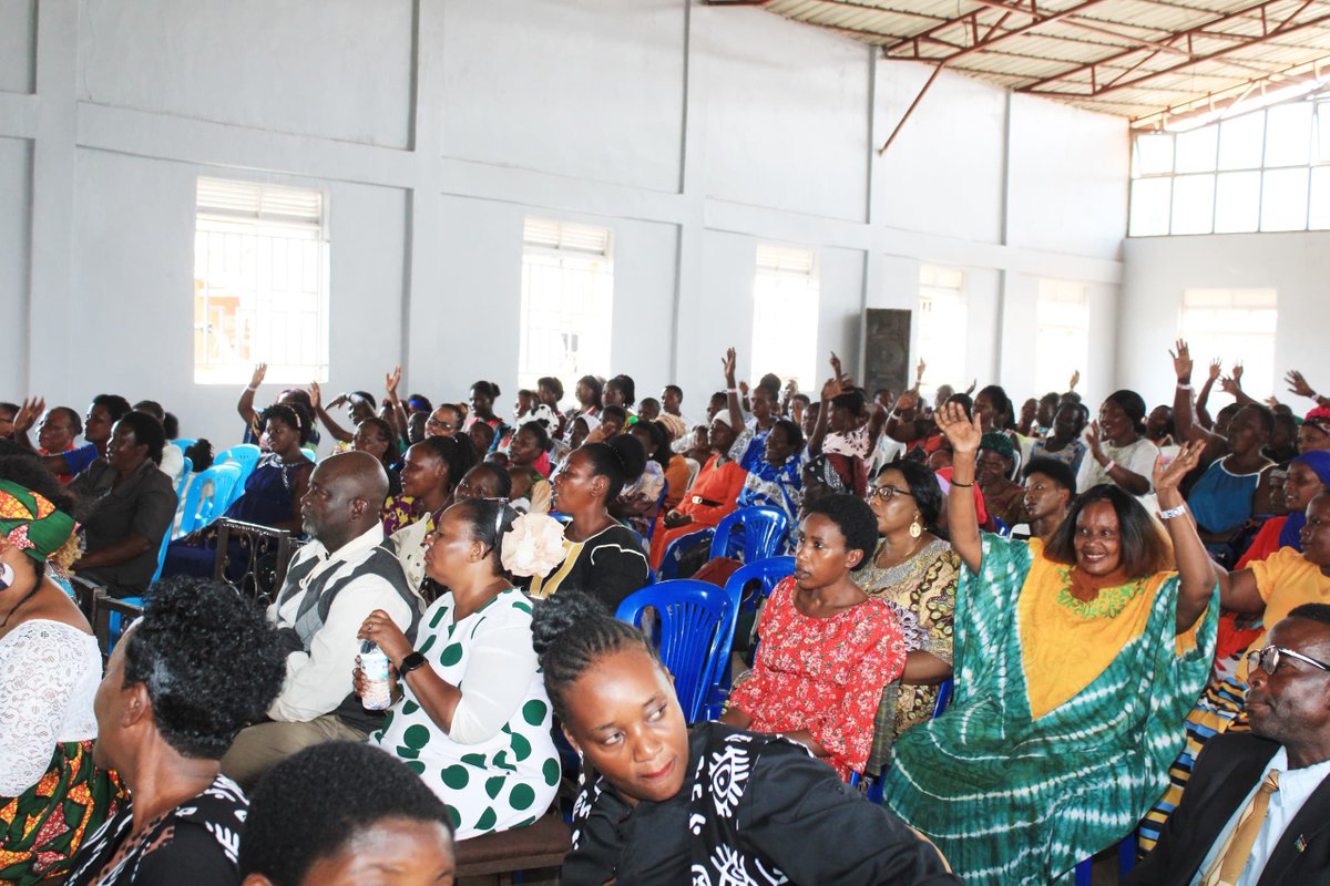 thevoxpedia's tweet photo. Pictorial - Women Are Getting Blessed At The Titus 2 Woman Conference. https://t.co/ouedJUUikm