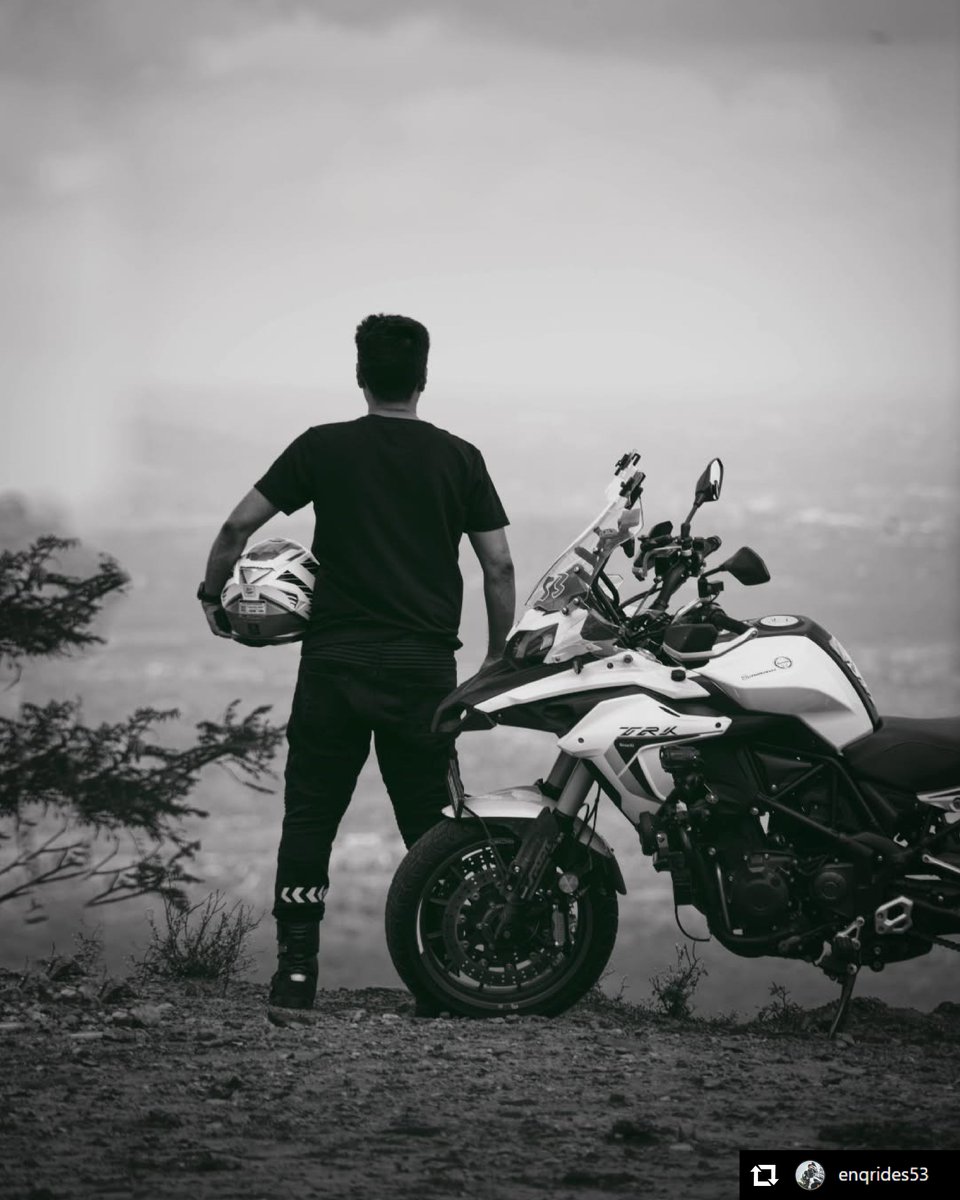 Mr. Naveed @enqrides53 captures the essence of freedom on two wheels with the Benelli TRK 502 — a rugged adventurer made for limitless journeys!
#Touring #Adventure #TRK502 #RideMoments #Vibes #Ride #Picoftheday #Benelli #BenelliIndia #India
T&amp;C Apply*