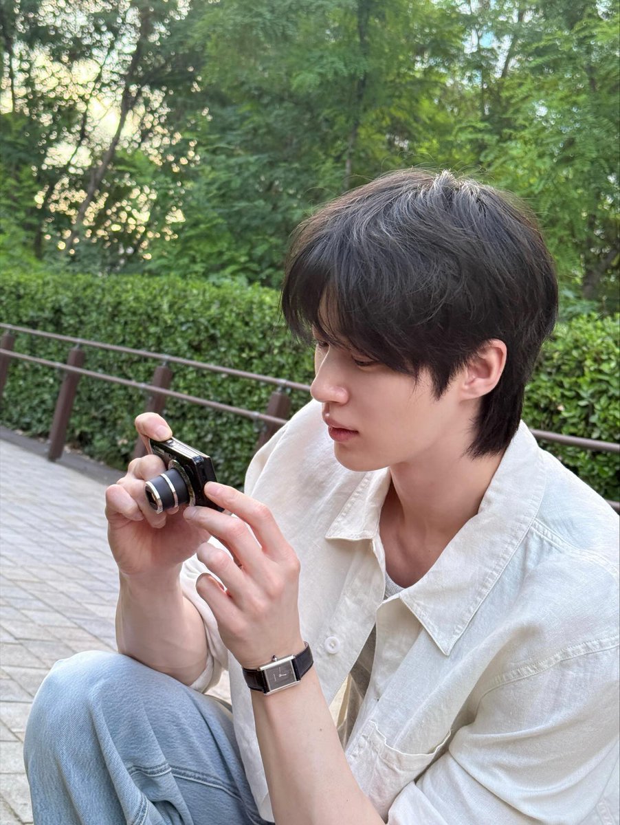 byeonwoonist's tweet image. THE B IN BYEON WOOSEOK STANDS FOR BOYFRIEND