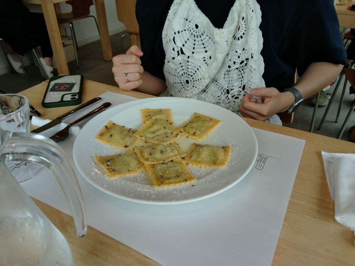 mgtnyk's tweet photo. 自然に囲まれたお洒落なパスタ屋さん https://t.co/G9jOseXj0T
