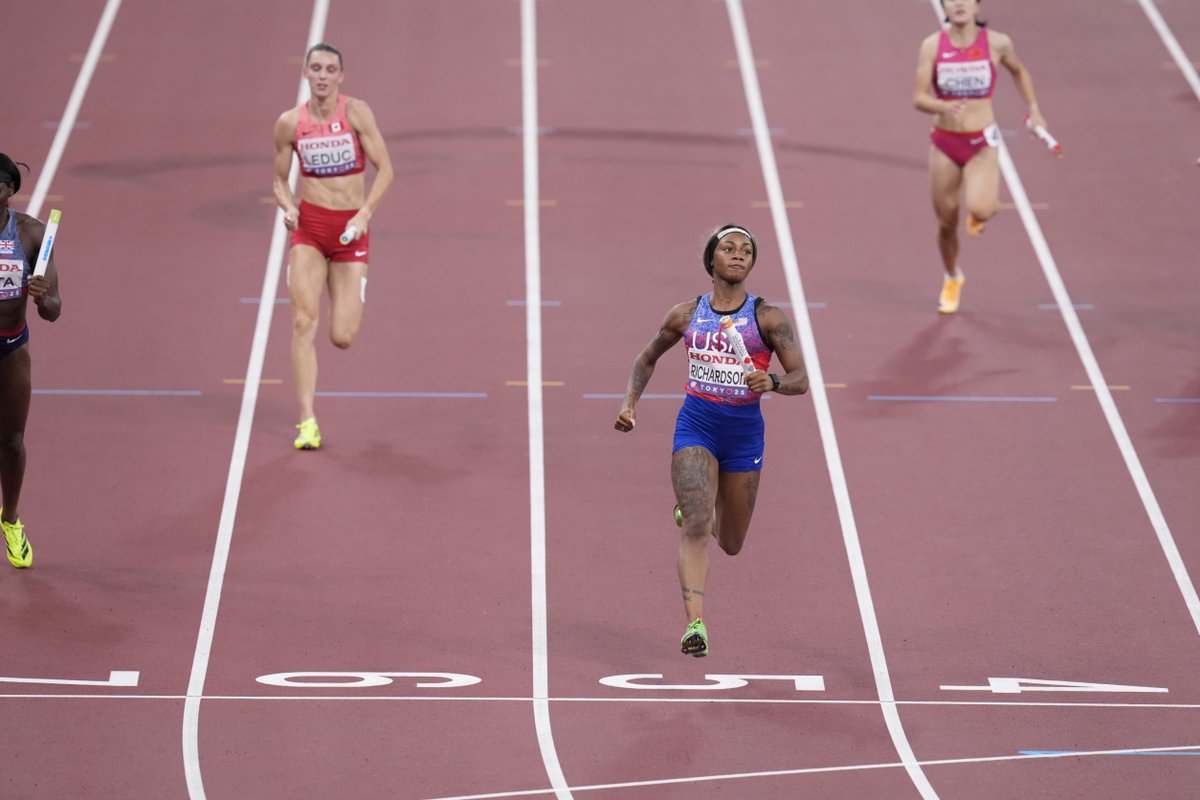 東京世界陸上 女子4×100mR予選2組 1.米国🇺🇸41秒60 アンカーは
