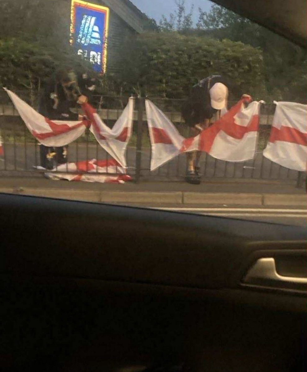 Tommy Robinson 🇬🇧 tweet media