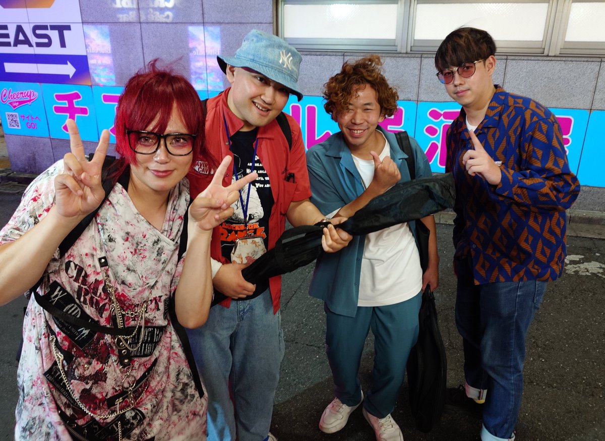 rena__murata106's tweet image. 渋谷de3時!!
ありがとうございました！

終わりできゅーぴぃさんとめろんぱんのお2人、構成作家の鶴見さんで打ち上げしてきました！
今日もすっごい楽しかった