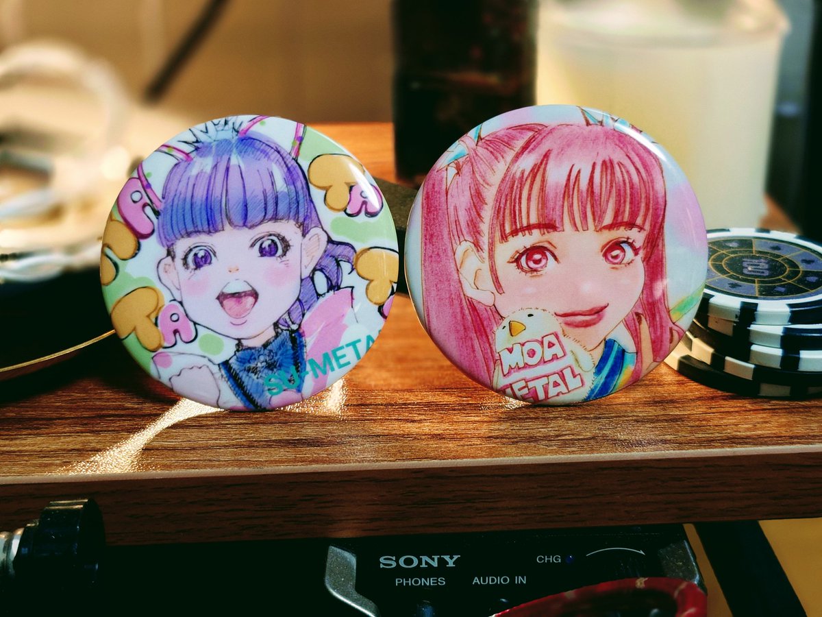 Tom👛-METAL <a href="/t0m0yam4649/">Tom👛-METAL</a>さんからいただいた。素敵な缶バッジ✨
DAISOに缶バッジマグネットスタンドなるものが売ってたので早速♡
いい感じ〜*⸜( * ॑꒳ ॑*)⸝*