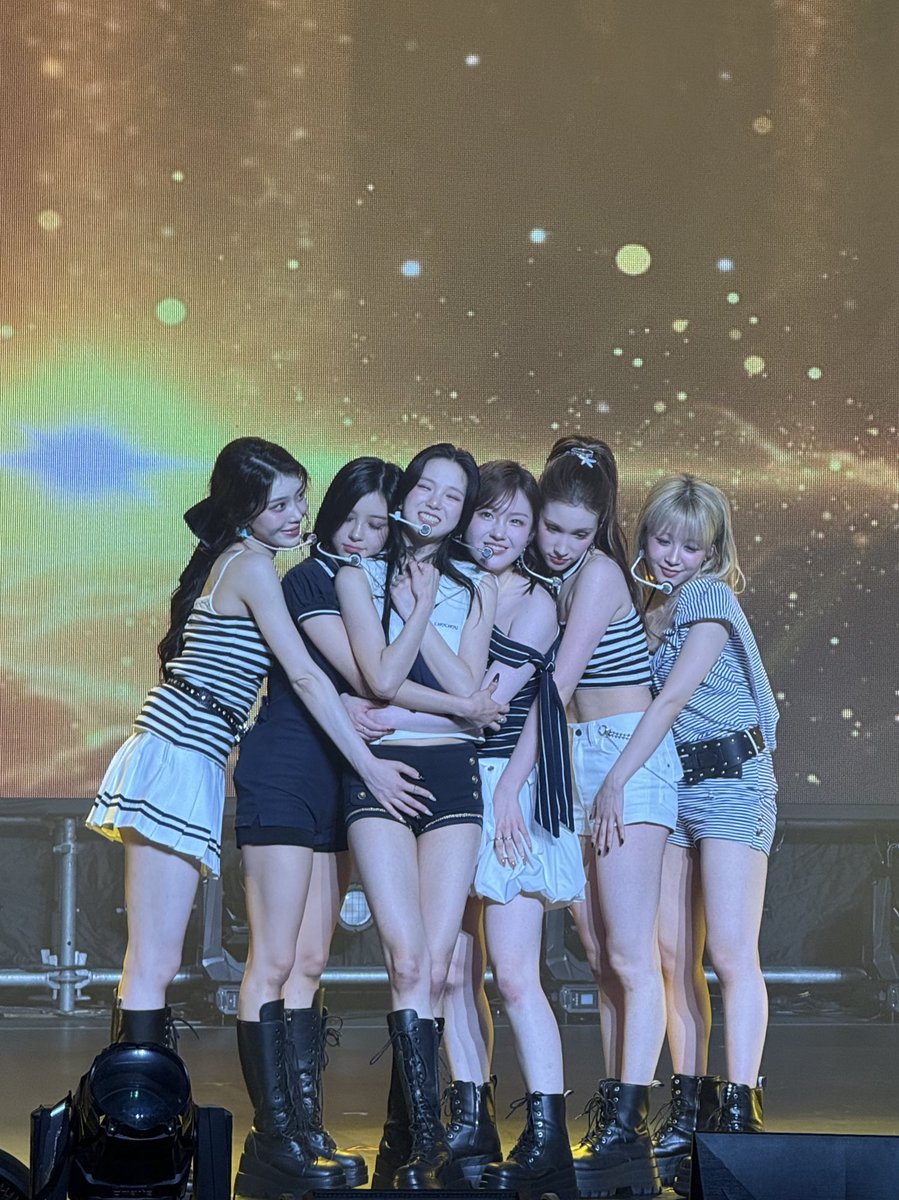 luvkpopsaaa's tweet photo. Kep1er🥺🫶🏻 https://t.co/2ZuAeFCgvI