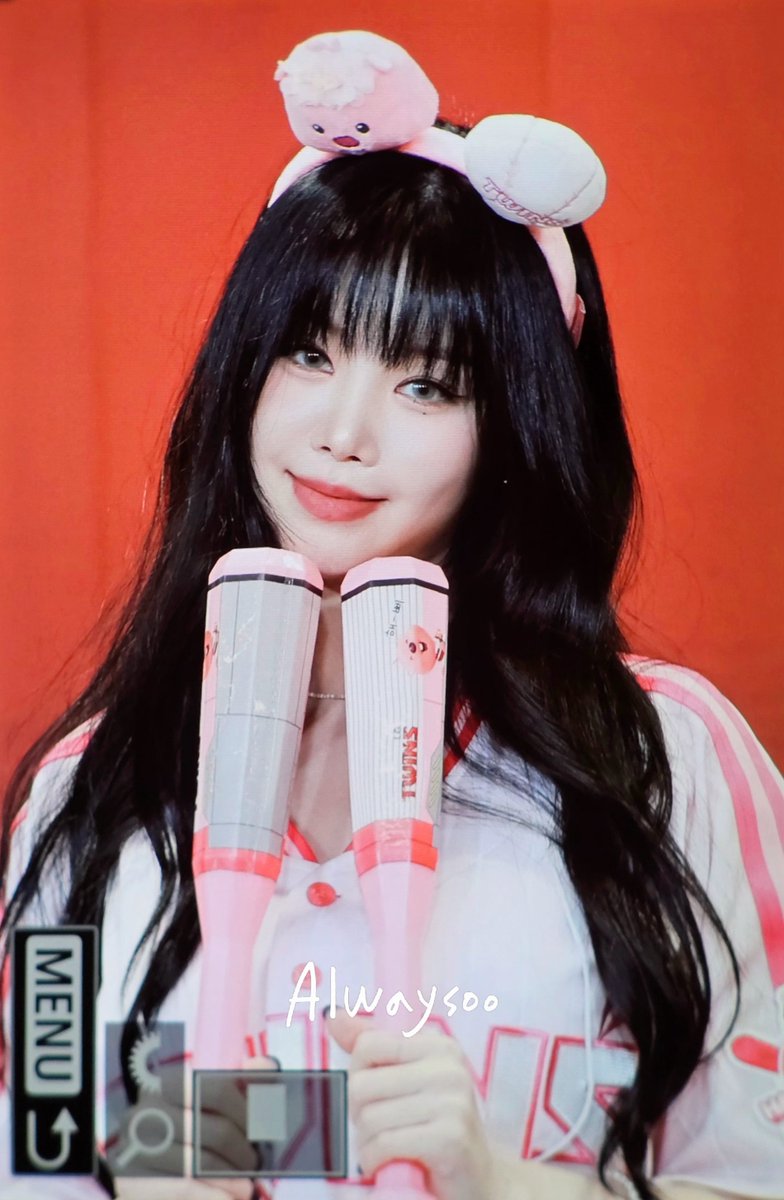 _Alwaysoo's tweet photo. 250920 애플뮤직 대면 수진

🩷🩷🩷

#수진 #SOOJIN https://t.co/oQvQ8gBqyO