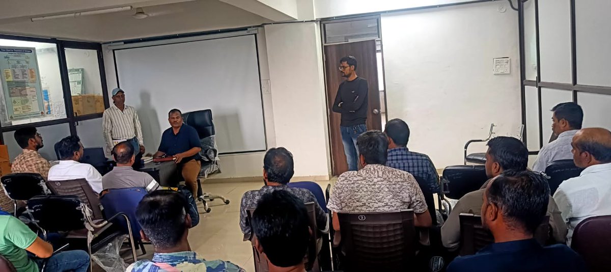 SbccUrban's tweet photo. આજરોજ છોટાઉદેપુર જિલ્લાના તમામ તાલુકા તથા પ્રાથમિક આરોગ્ય કેન્દ્રો ના સુપરવાઈઝરો ની NCVBDC (વાહકજન્ય રોગ નિયંત્રણ કાર્યક્રમ) અંતર્ગત દિન 2 ની રીફ્રેશર તાલી�� બેચ 2 પૂર્ણ કરવામા આવી.@dieco_cu_health @collectorcu https://t.co/HF7Bf7pBb7