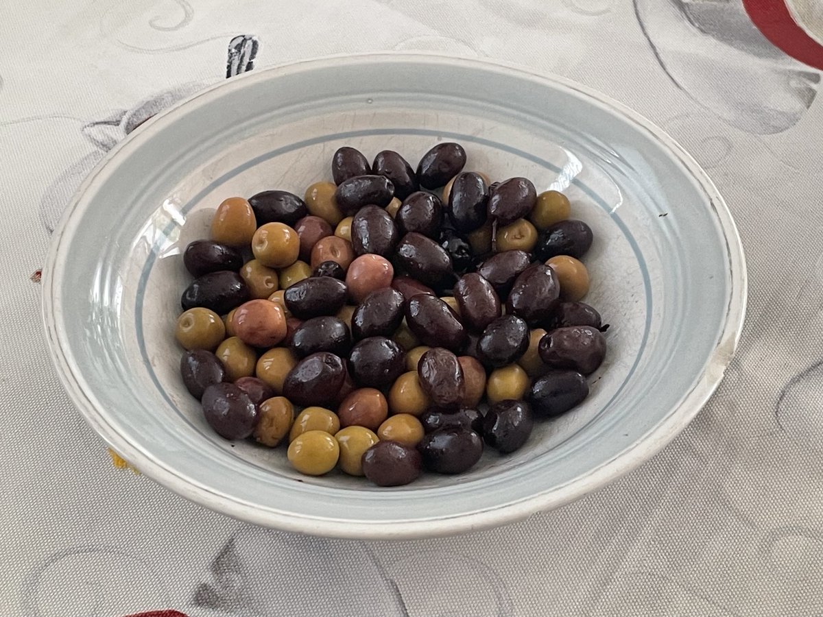 #meddiet #olives #mediterraneandiet #dietamediterrania