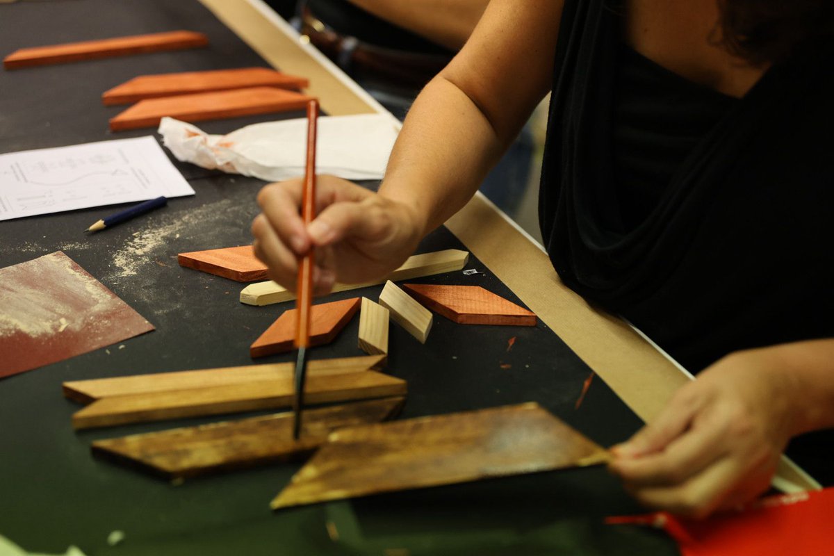 Un tast de tot el que està passant avui al Museu d'Art...

 I aquesta tarda, més!! No hi falteu!

museuart.cat/art-accio-4a-j…