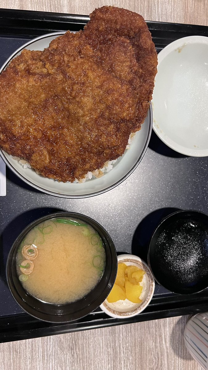 Studio_KOBA's tweet photo. 福井にお届け後の飯。
天膳 https://t.co/mjrdffgZsP
