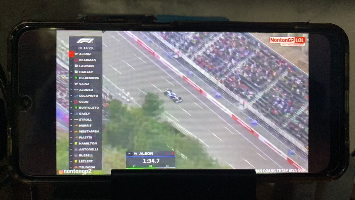 bkndms's tweet image. setelah sekian lama, ono waktu mane gae nonton f1