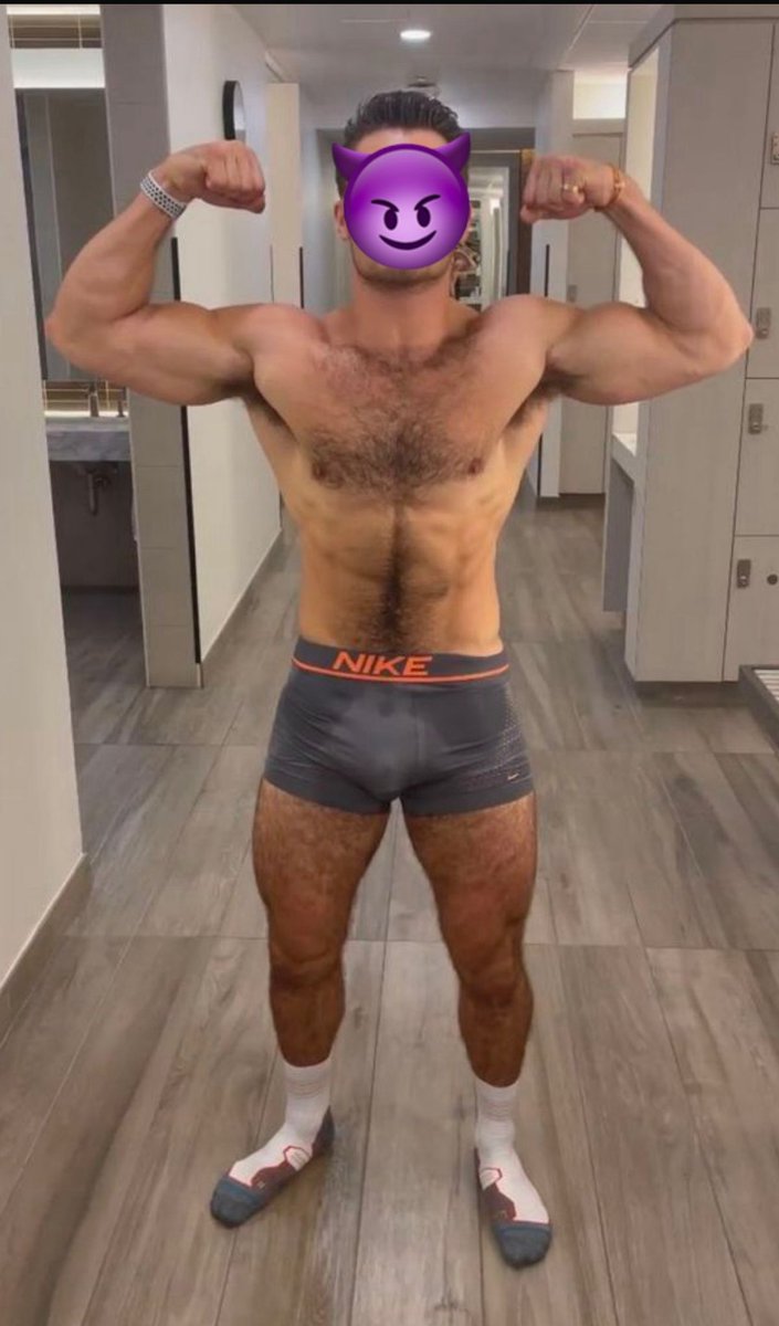 Just finished training. You can’t imagine how I smell of sweat. I know you’d love to be kneeling before me, worshipping my muscles and sniffing my scent🐷🐶.

Also thinking about shaving my whole body completely smooth tonight. What do you cunts think? 

P.S.:I know you zoom in😈