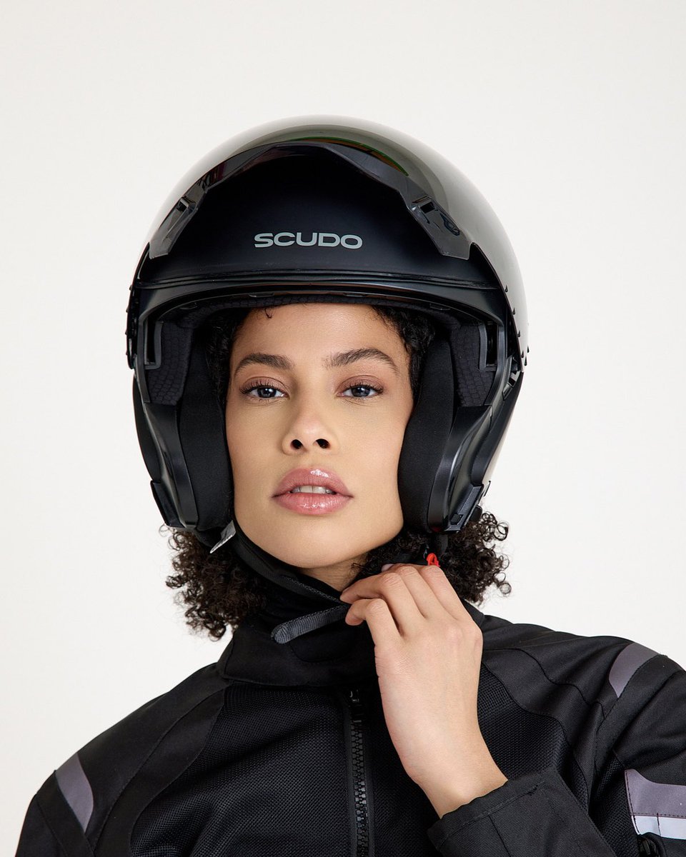 scudocomtr's tweet photo. Scudo O1 Open Face Çene Açık Güneş Vizörlü Motosiklet Kaskı Ece 22.06 Sertifikalı. Üstelik 1450 gr ağırlığında. Yandan açılıp kapanan UV 400 Renkli Güneş camı. 
https://t.co/W6L8JDAgs9
05433404030

#scudocomtr #kask #motosiklet #motosikletkaskı #scudokask #scudoo1 #2206 https://t.co/PWZC6p5LiC
