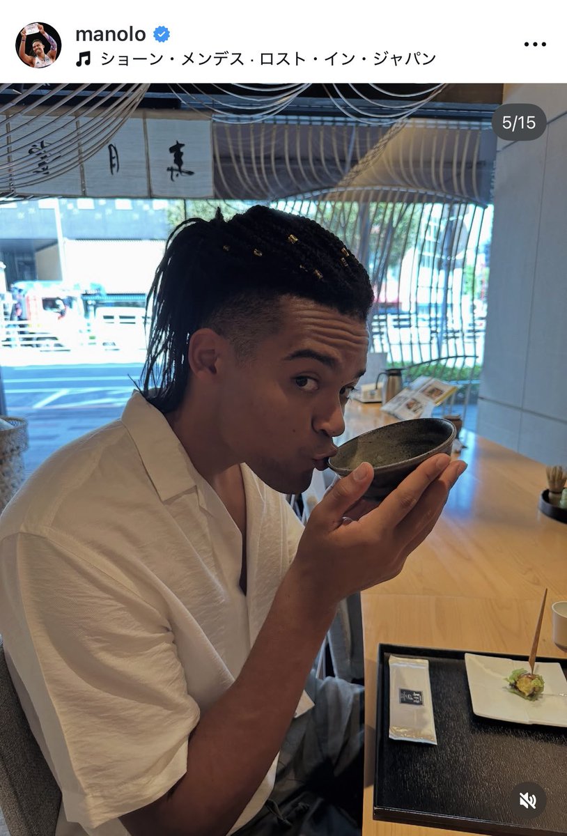 haruka20315's tweet photo. 世界陸上の男子棒高跳びで2位になったエマノイル・カラリス選手、めちゃくちゃ日本を楽しんでいて嬉しい☺️沢山遊んでね〜 https://t.co/qJkkRxMCLx
