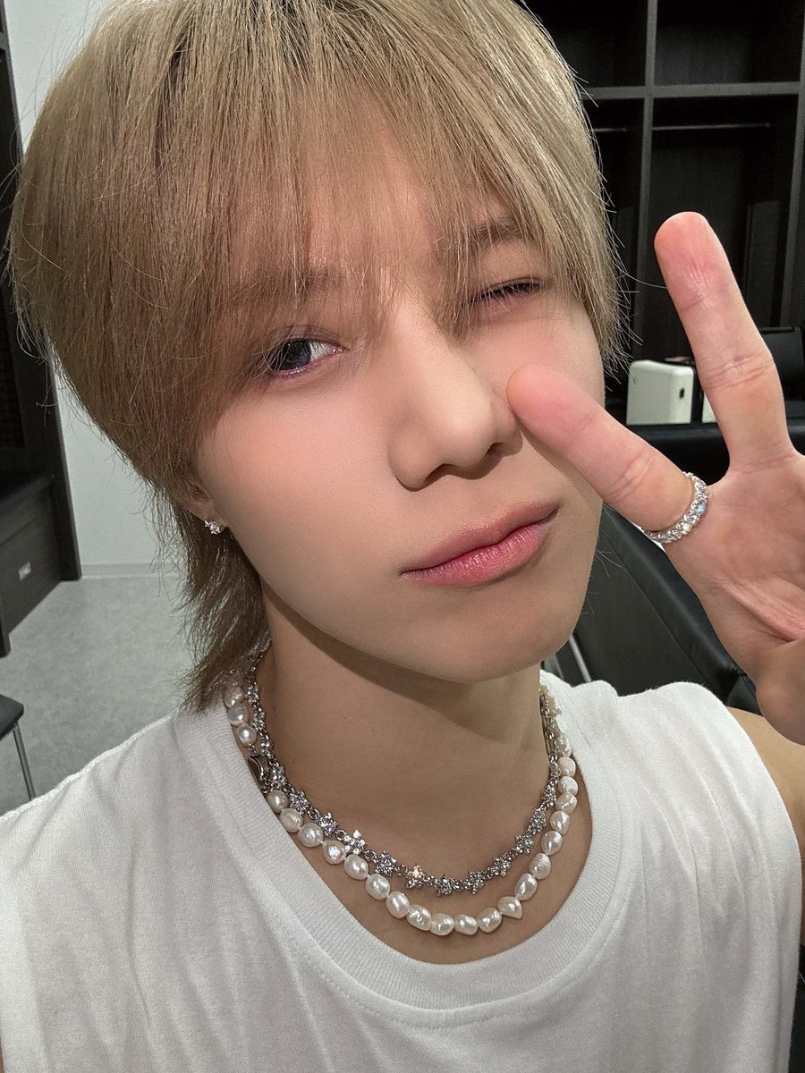 TAEMIN_BPM's tweet image. [#태민] 📸

2025 TAEMIN ARENA TOUR 'Veil' in SAGA DAY1 완료🕯️

태민을 향해 가는 거라면 빗소리조차도 음악이 되는 거죠🎶
음률에 따라서 모두 함께 외쳐요˃̵͈̑ᴗ˂̵͈̑ 이태민 다이스키💓

#TAEMIN
#ARENA_TOUR #Veil