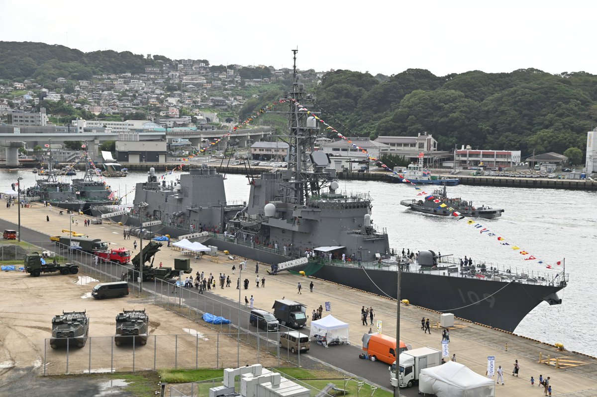 jmsdf_srh's tweet image. 【#オータムフェスタ☀️】 
本日はたくさんのご来場ありがとうございました😊
明日は #体験航海 のみとなります⛴️
一般入場はできませんのでご了承ください🥲
当選された方は受付時間までにお越しください🫡
#海自佐世保 #みなとオアシスさせぼ