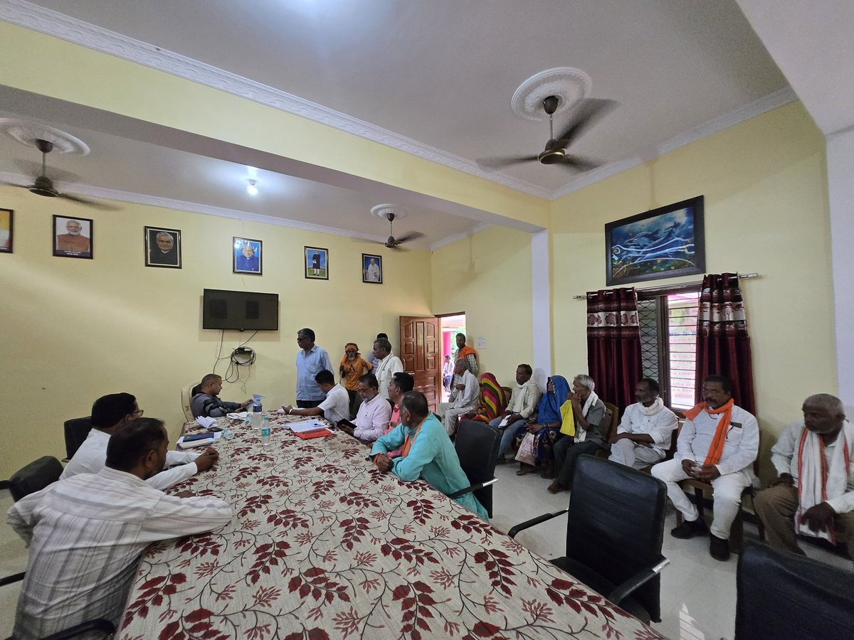 ग्राम पंचायत बेलखेड़ा में जनसुनवाई कर क्षेत्रवासियों की समस्याओं का निराकरण किया।