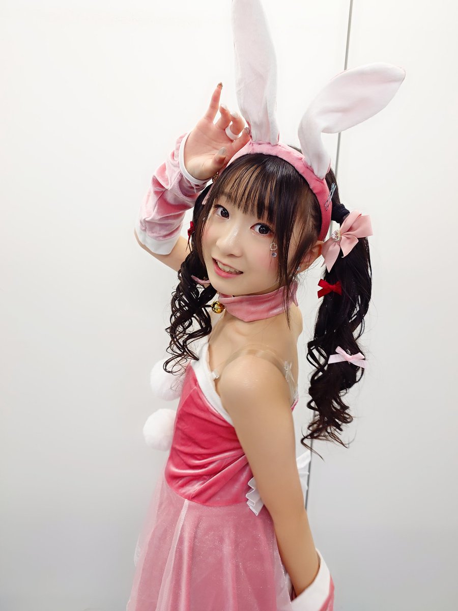 こんばんKwan🧚‍♀️💜
今日は #エンタメラボ 応援📣💕ありがとう💜
#モニベルファッションショー はうさぎさんになったよ🐇🩷
ライブも楽しかったー👑💖
みんなとのお写真📸またゆっくり載せるね💜✨️
明日は #アイゲキ さん🎤ソロスペもがんばるから応援してね🧚‍♀️💜

#PRiYAnCeR #Kwan #うさぎ