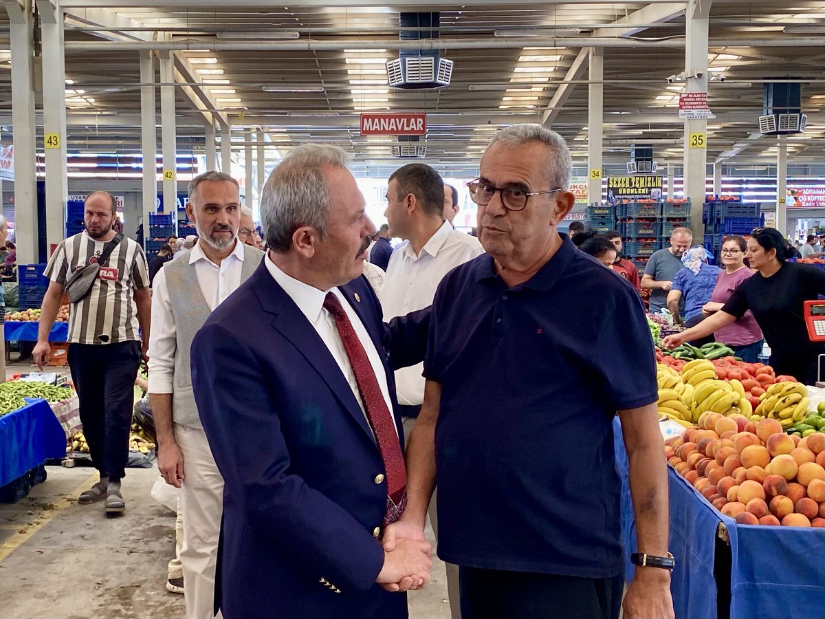 sahin_tin's tweet photo. Sarayköy’de hemşehrilerimizle selamlaştık, hasbihal ettik. Bereketli toprakların samimi ve çalışkan insanlarıyla buluşmak, birlik ve dayanışmanın kıymetini bir kez daha hissettirdi. #Sarayköy, hizmetlerimiz ve kazanımlarımızla güçlenmeye devam ediyor. Emin adımlarla ilerliyoruz. https://t.co/9eDTOw34pa