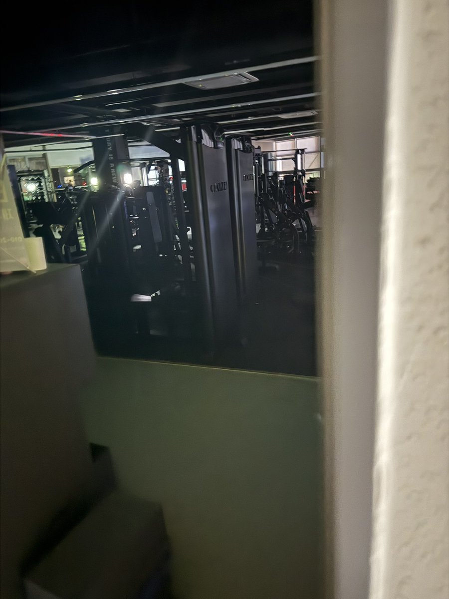 아 엘베 안눌려서 계단으로 올라갔더니만..😅