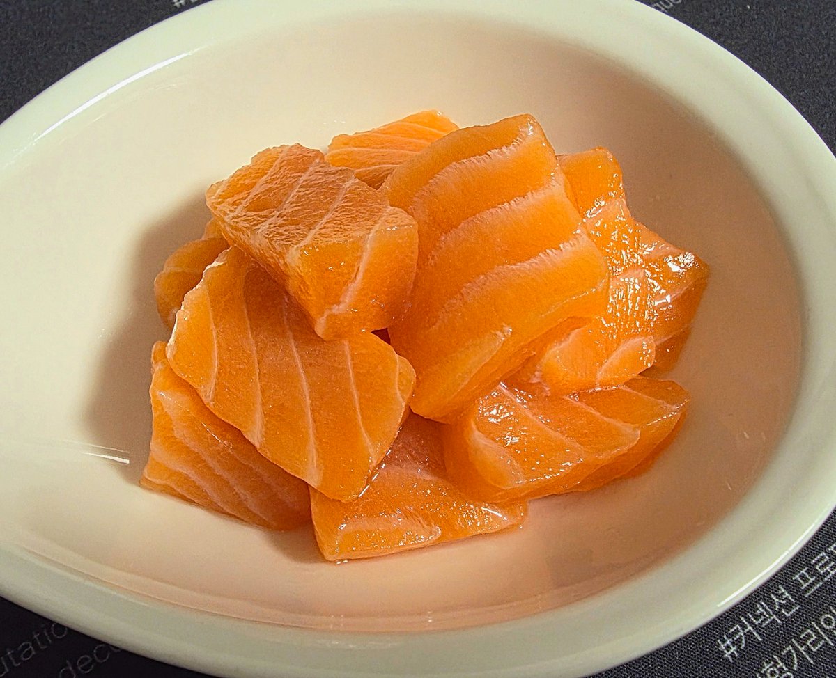 연어먹는곰 tweet media