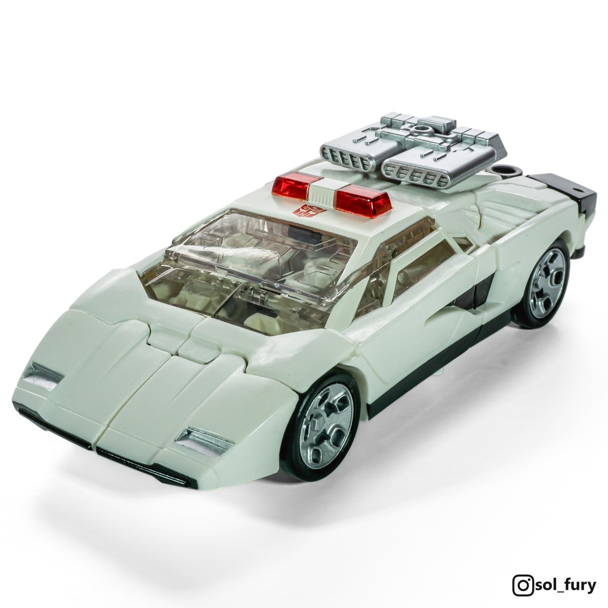 SolFury's tweet photo. Cordon - Transformers Generations Selects (Deluxe class, 2020)
He's kind of a tragic character - he's super-skilled, but he frequently loses all memory of who he is.
#transformers
#diaclone
#transformersgenerationsselects https://t.co/SmJrClb0u4
