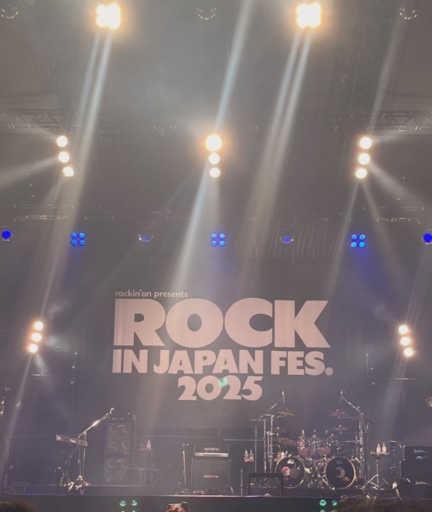 ロッキンMujica‼️もう最高でした✨️‼️
ほんとに楽しすぎてありがとうの言葉しか出ません😭感動です……

 #ロッキン #りこのトリコ #RIJF2025