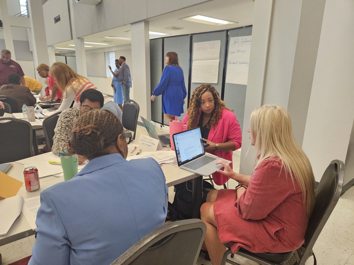 TheresaHamiton's tweet image. We had a great day learning,  growing, &amp;amp; reflecting with Louisiana educators  during our @NIETteach South-Central Learning Collaborative.  We are leveling up toward instructional excellence. 
#TheNIETway 
@NIETSRoss
@ChristinaHulin
@SwiftStudy1