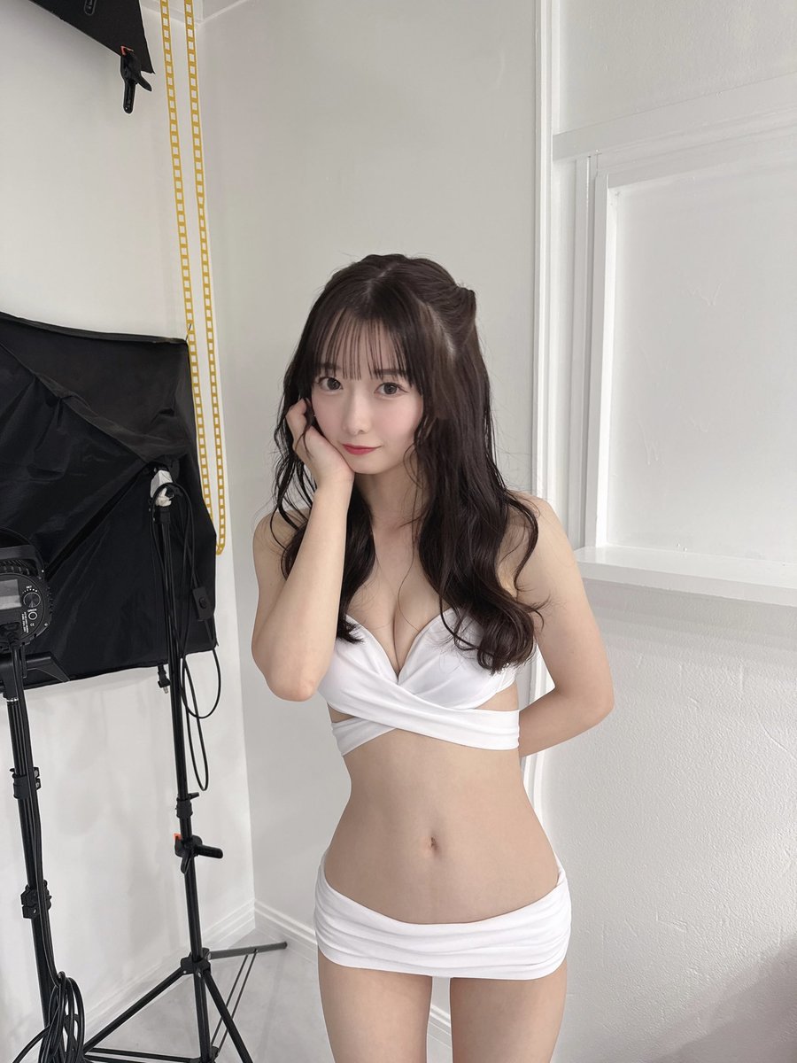 Riona_FESTIVE's tweet photo. ２回目のグラビア！どうかしら🫣♡ https://t.co/qcZExqTLx7