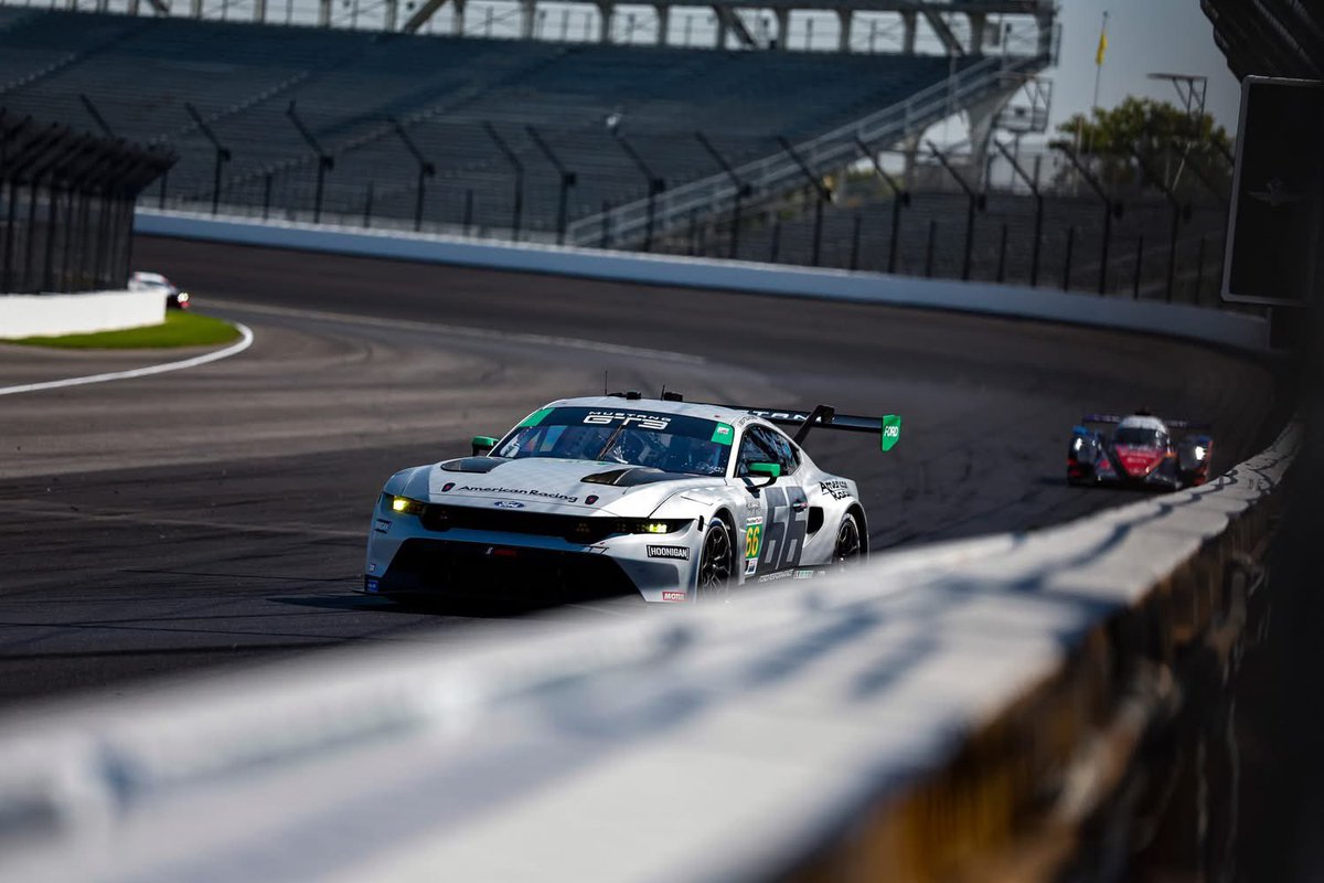 Saturday at the Speedway sounds like a perfect plan 🙂‍↕️ 

Coming in hot with Practice 2 at 8:55 AM, then we've got a one-hour autograph session at 1:00 PM before we cap it off with GTD Qualifying at 3:15 PM ET.