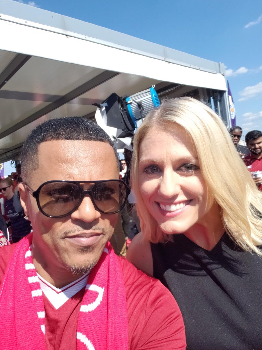 Abdulsebo41's tweet photo. Fans festive in DC 2018
#MyPLMorning https://t.co/NTdxJcfEGO